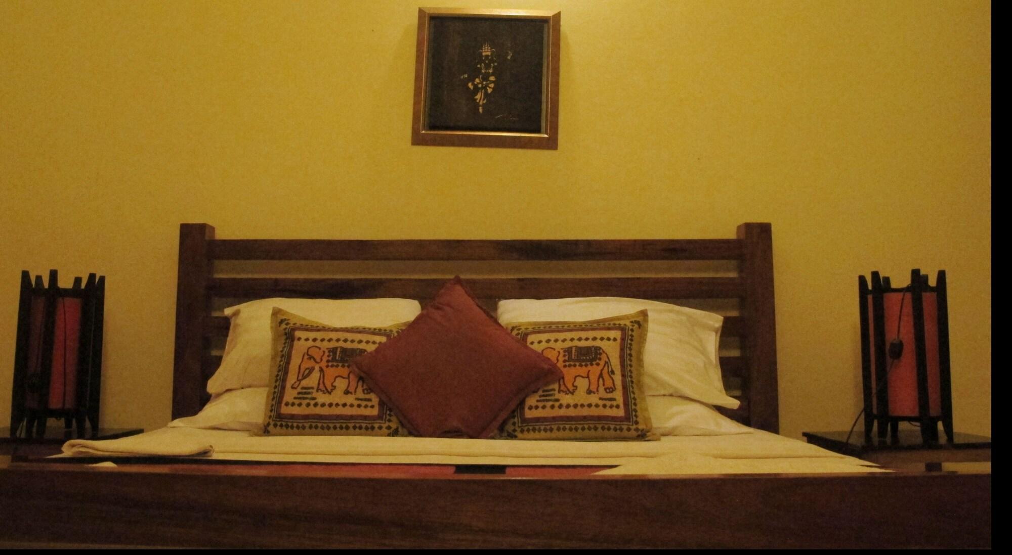 Mea Culpa Kampot Hotel Екстериор снимка