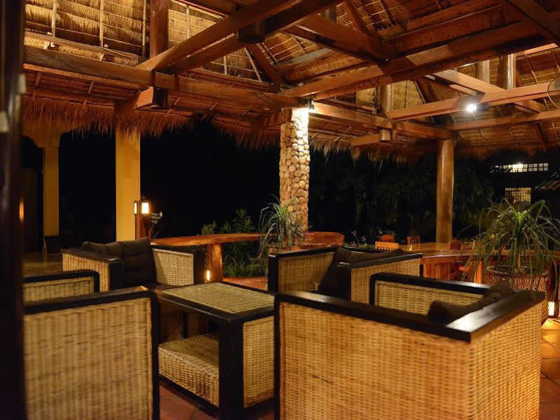 Mea Culpa Kampot Hotel Екстериор снимка