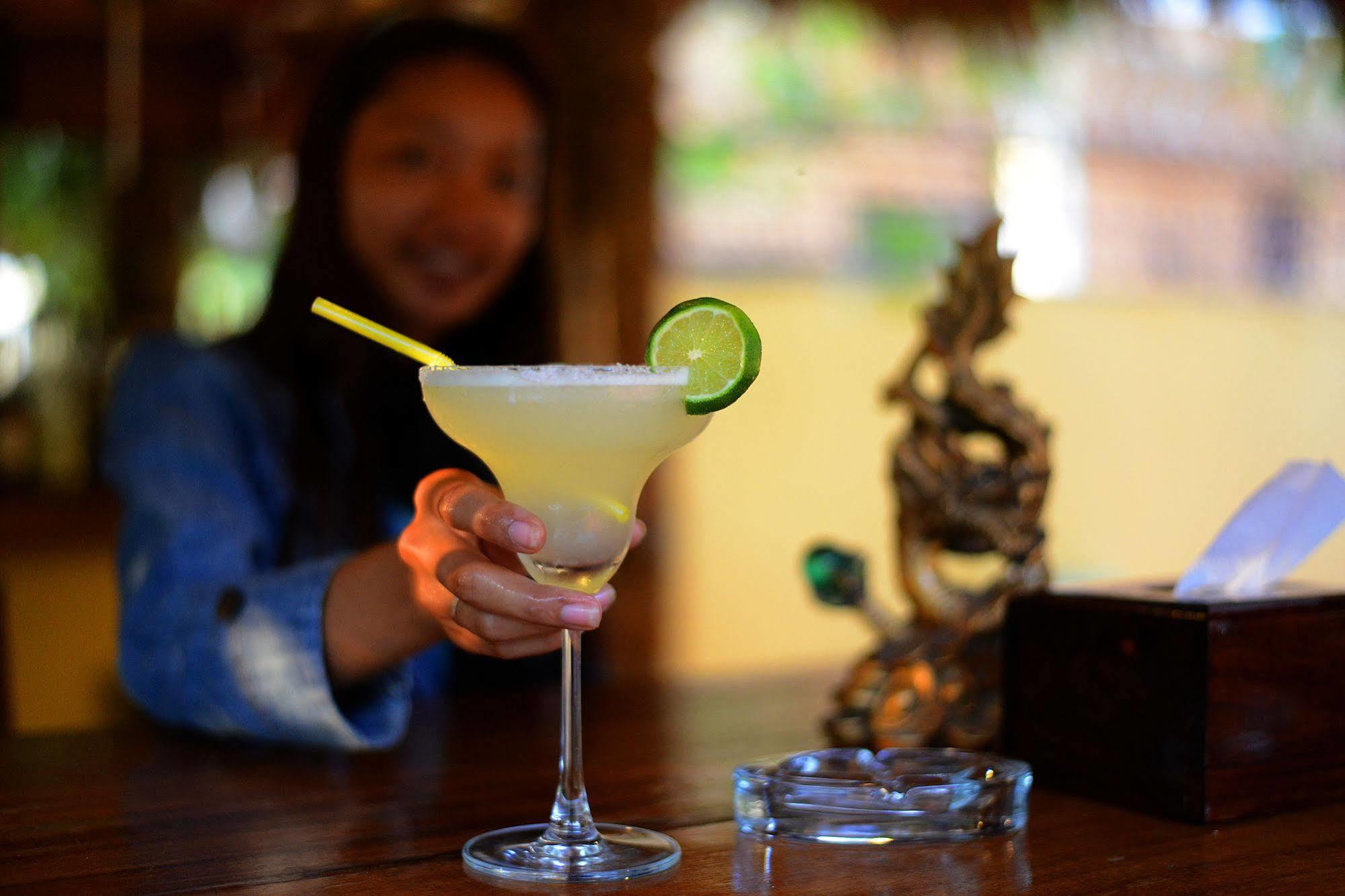 Mea Culpa Kampot Hotel Екстериор снимка